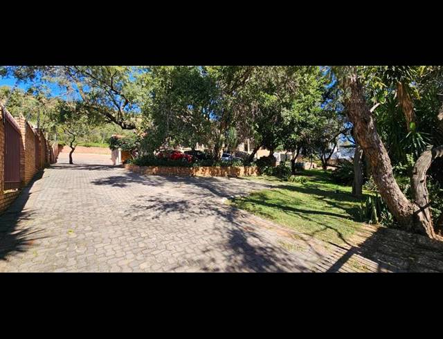 10 BEDROOM HOUSE FOR SALE IN MONTANA PARK